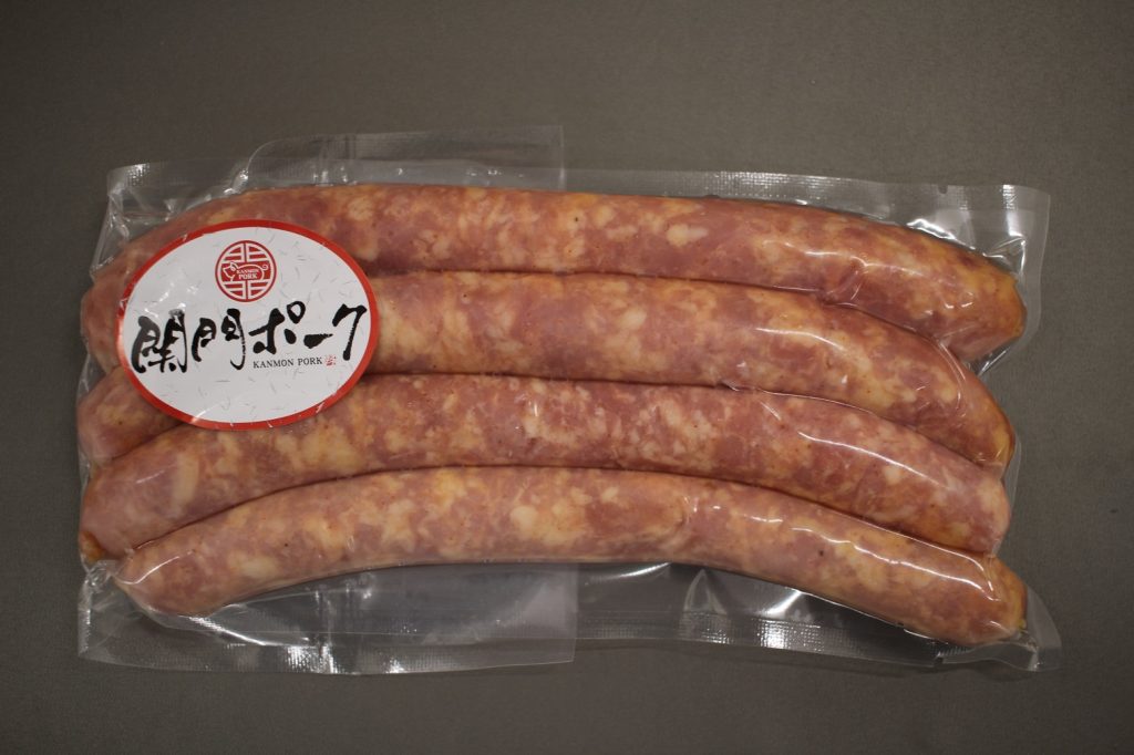 チーズ入り粗挽きソーセージ